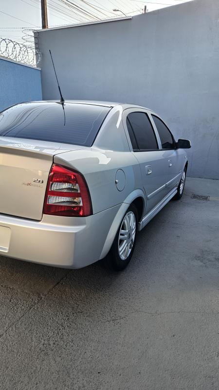 Astra - Foto #4 do anúncio à venda de Carro clássico