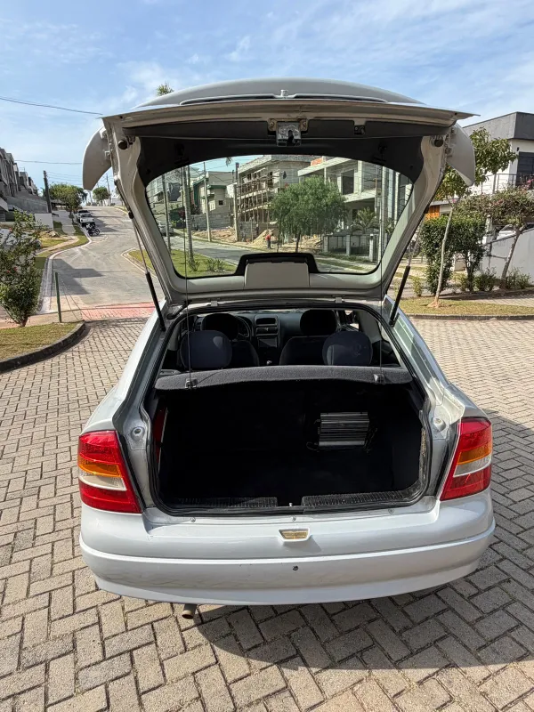 Astra - Foto #2 do anúncio à venda de Carro clássico