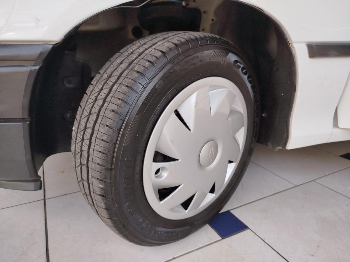 Astra - Foto #4 do anúncio à venda de Carro clássico