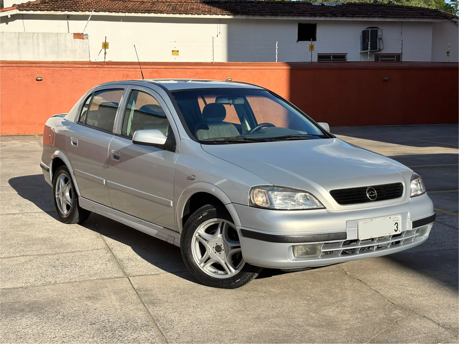 Astra - Foto #2 do anúncio à venda de Carro clássico