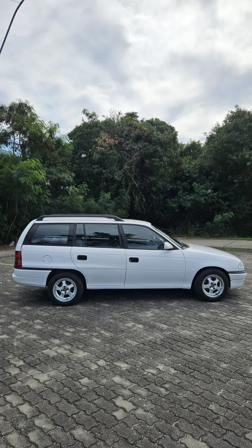 Astra - Foto #9 do anúncio à venda de Carro clássico