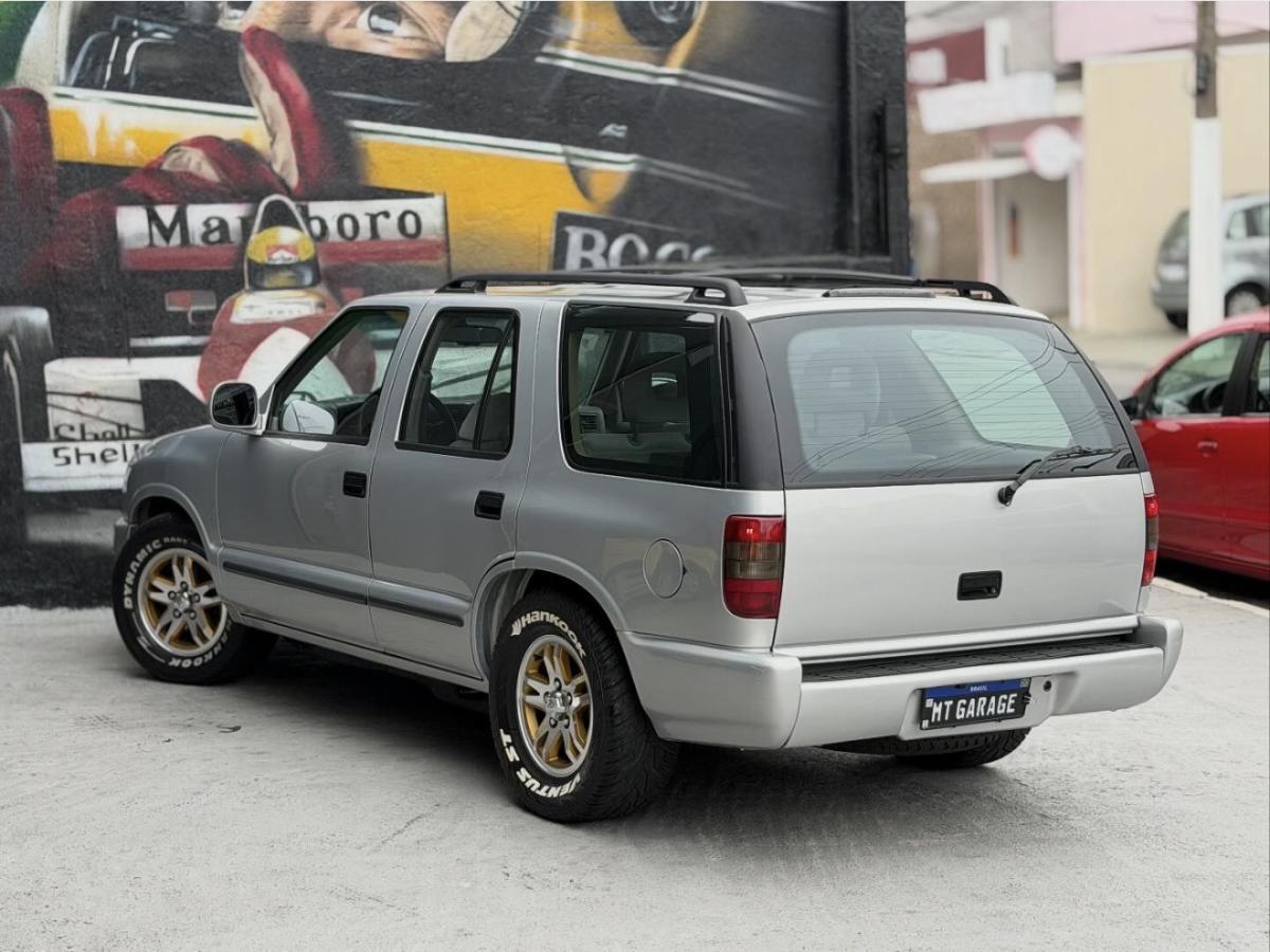 Blazer - Foto #2 do anúncio à venda de Carro clássico