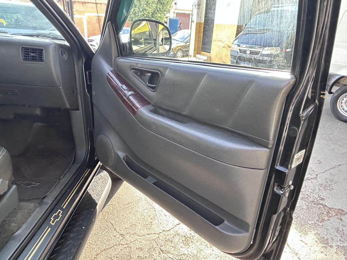 Blazer - Foto #4 do anúncio à venda de Carro clássico