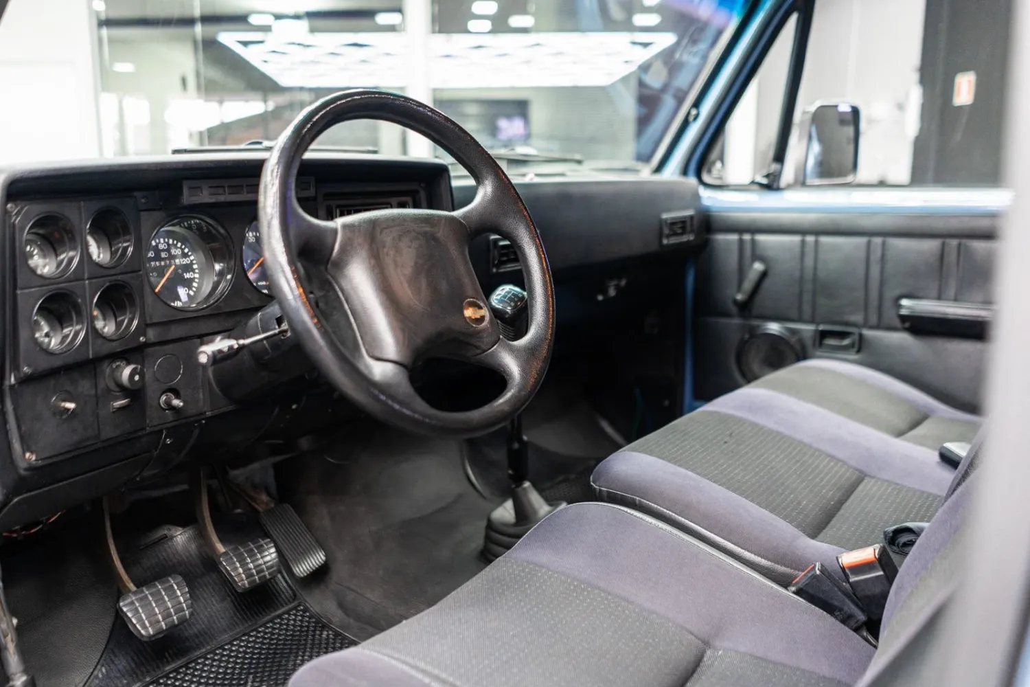 avv-chevrolet-c20-c-20-dupla-custom-venda-ije2i0n-imagem-009