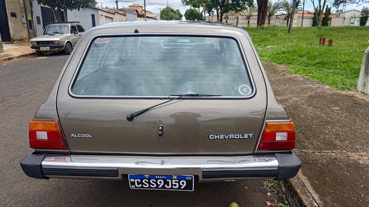Caravan - Foto #12 do anúncio à venda de Carro clássico