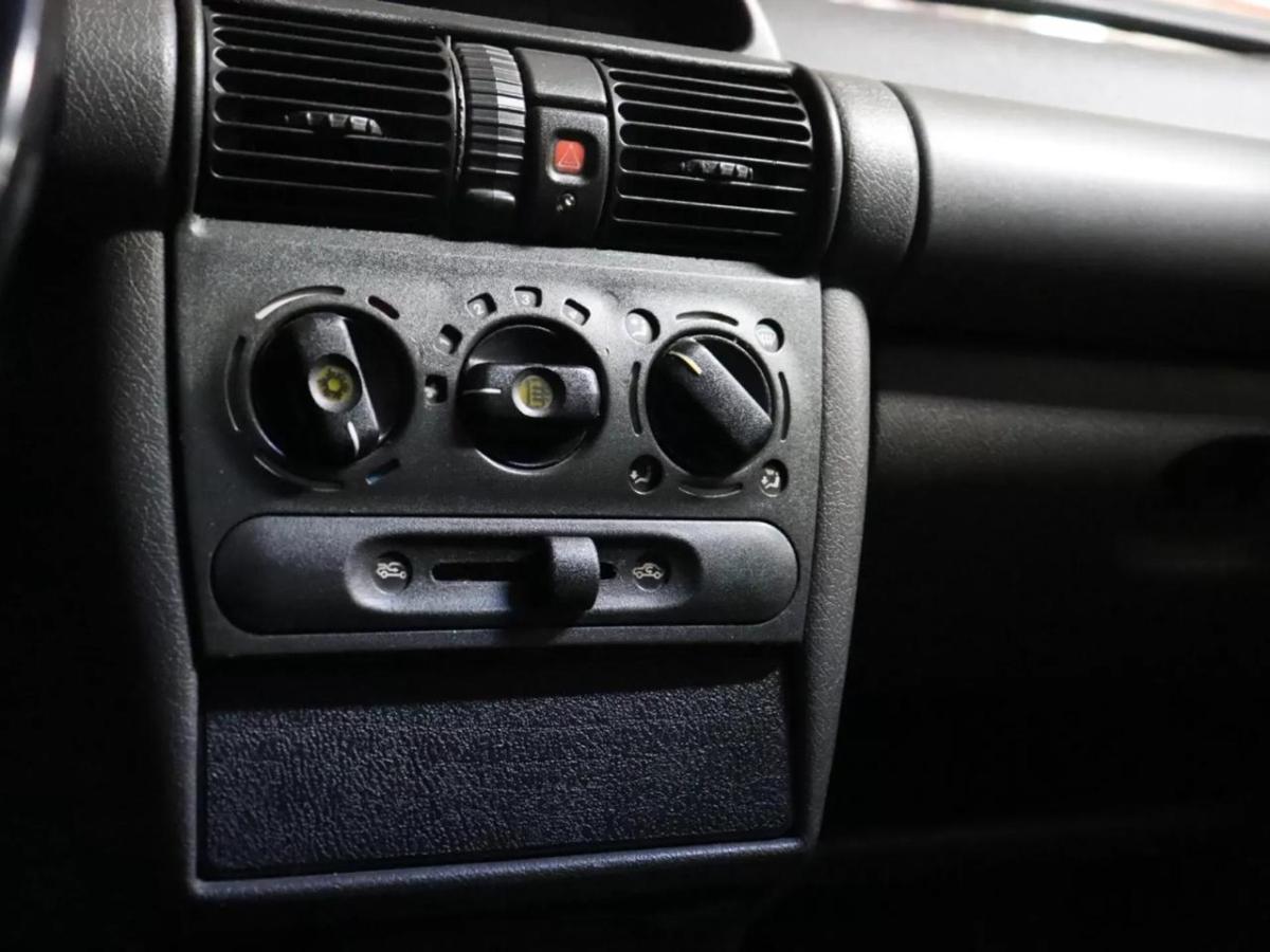 Corsa GSi - Foto #4 do anúncio à venda de Carro clássico