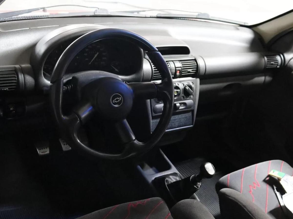 Corsa GSi - Foto #8 do anúncio à venda de Carro clássico