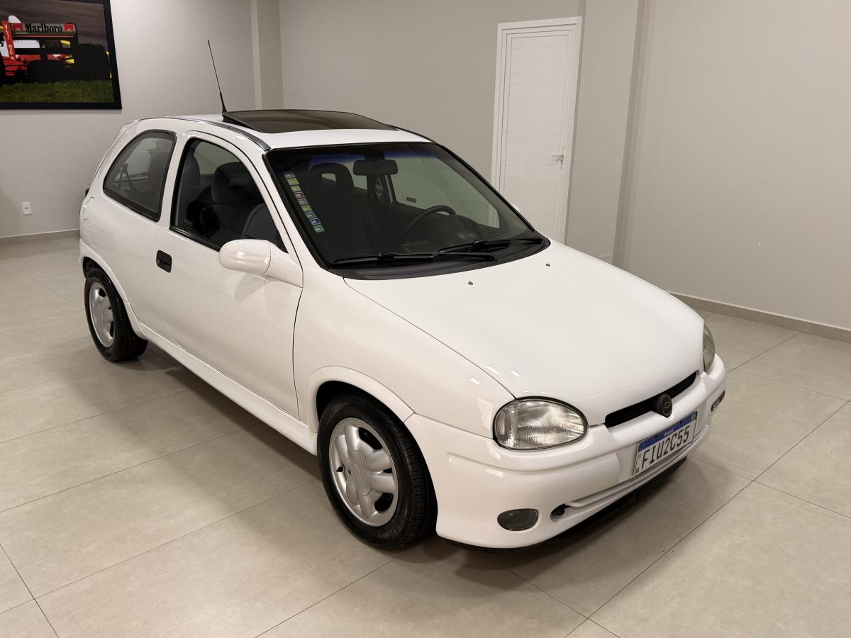 Corsa - Foto #2 do anúncio à venda de Carro clássico