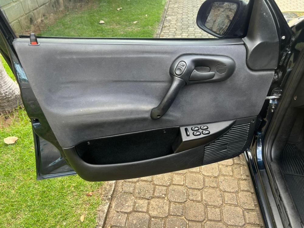 Corsa - Foto #15 do anúncio à venda de Carro clássico