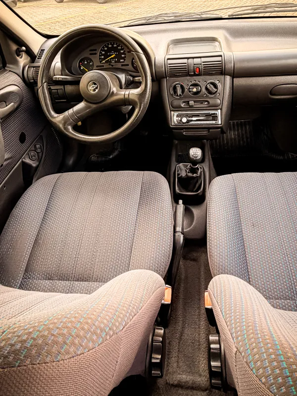 avv-chevrolet-corsa-venda-2324d3d-imagem-009