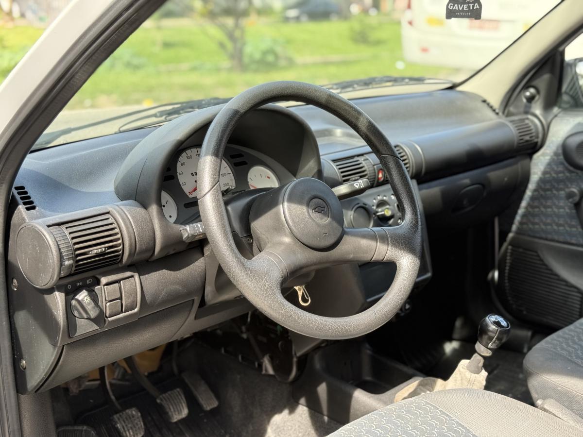 Corsa - Foto #3 do anúncio à venda de Carro clássico