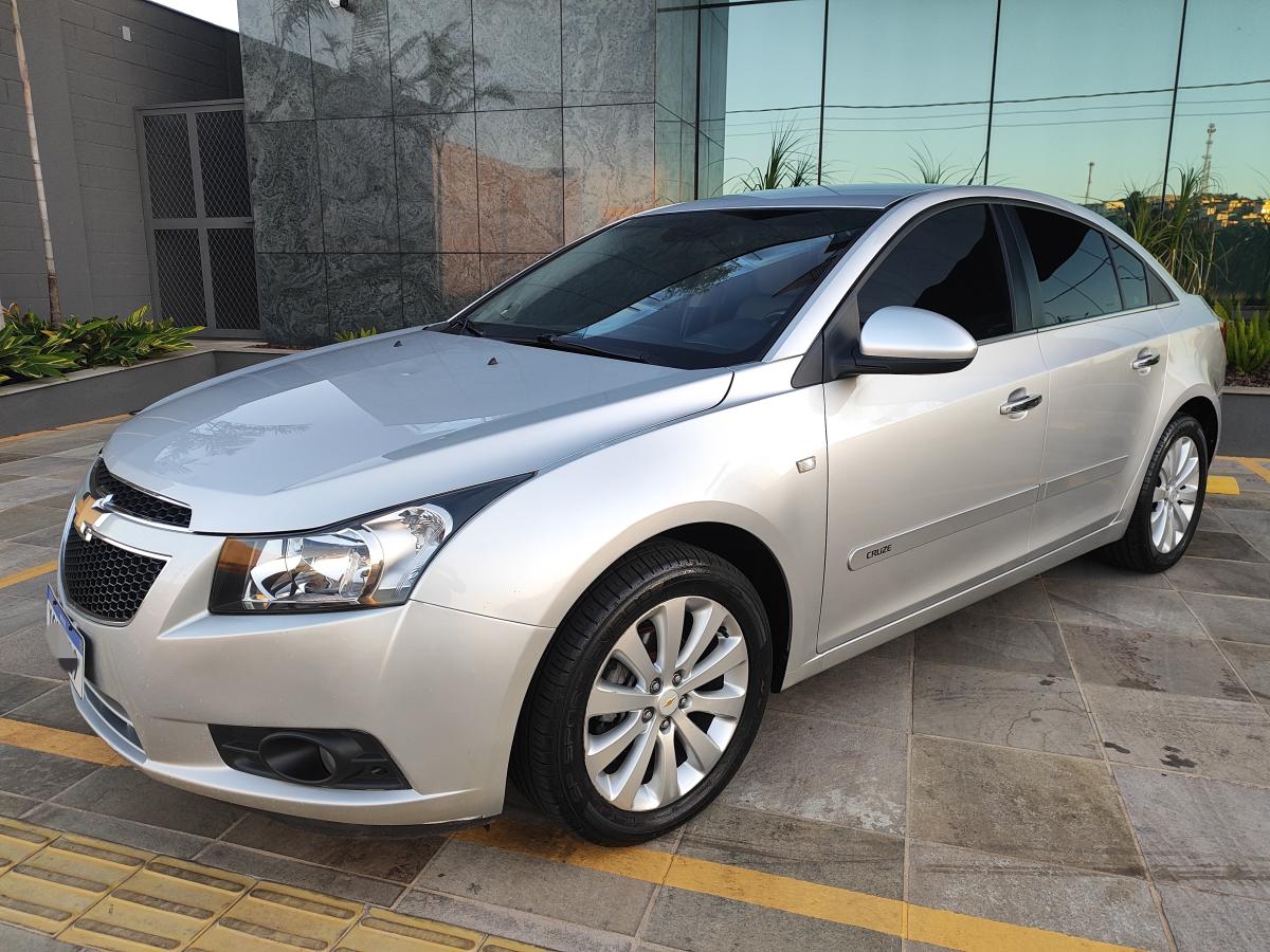Cruze - Foto #2 do anúncio à venda de Carro clássico