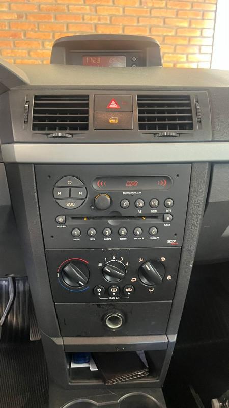 Meriva - Foto #4 do anúncio à venda de Carro clássico