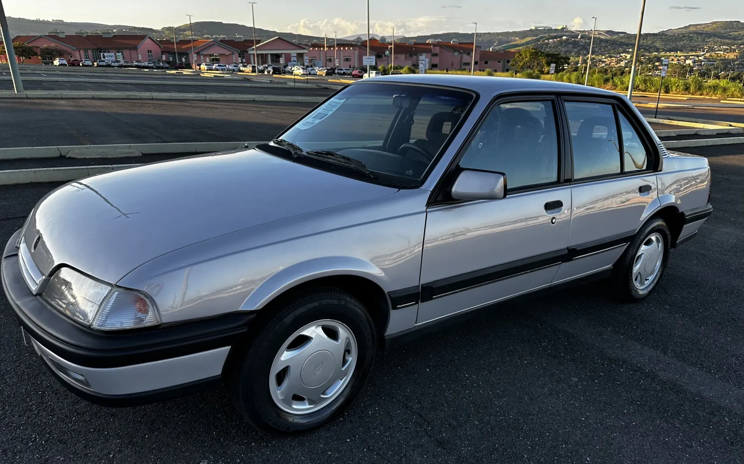 Monza - Foto #8 do anúncio à venda de Carro clássico