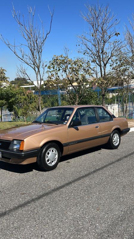 Monza - Foto #4 do anúncio à venda de Carro clássico