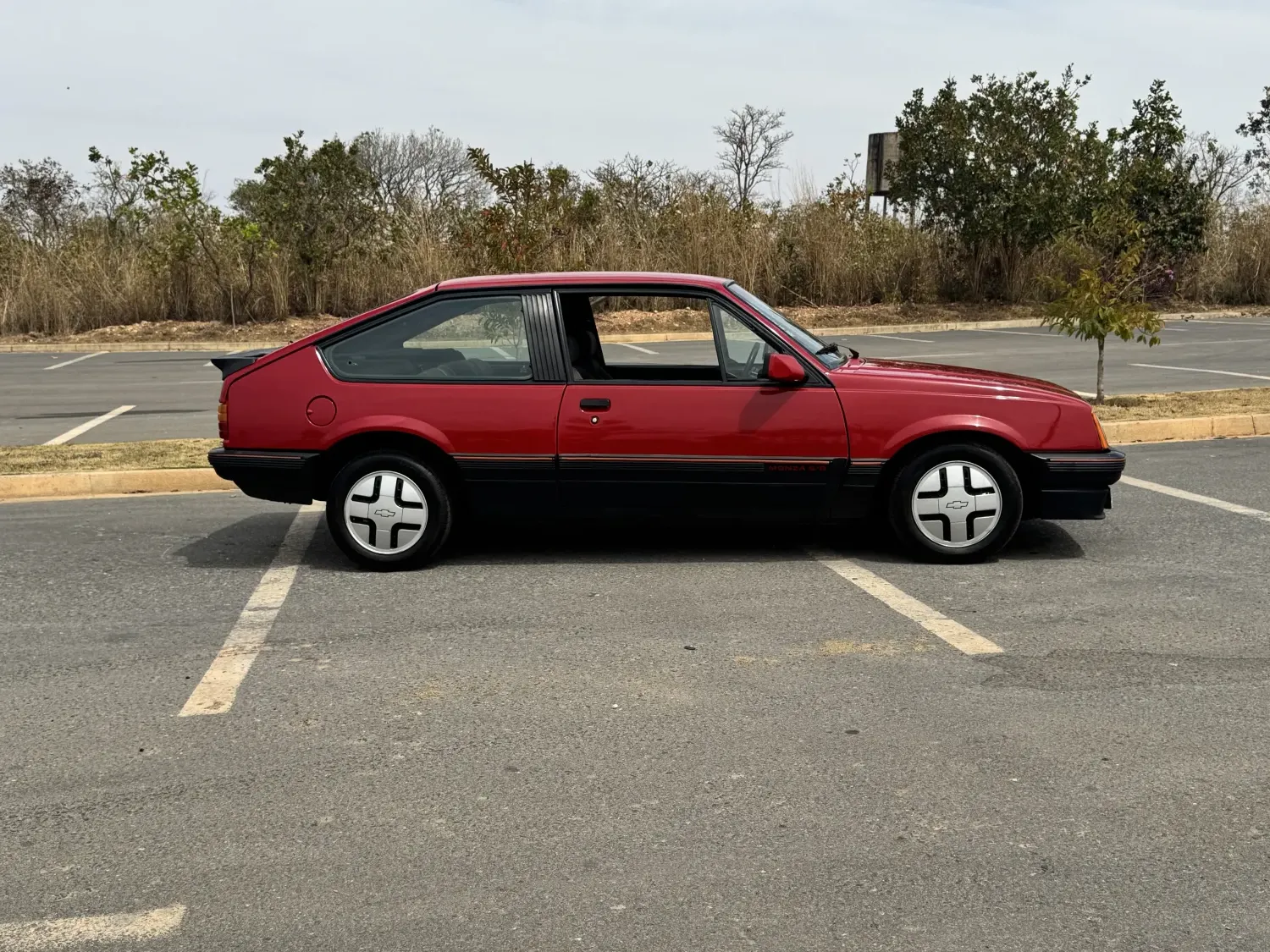 avv-chevrolet-monza-sr-venda-c4ab86d-imagem-004