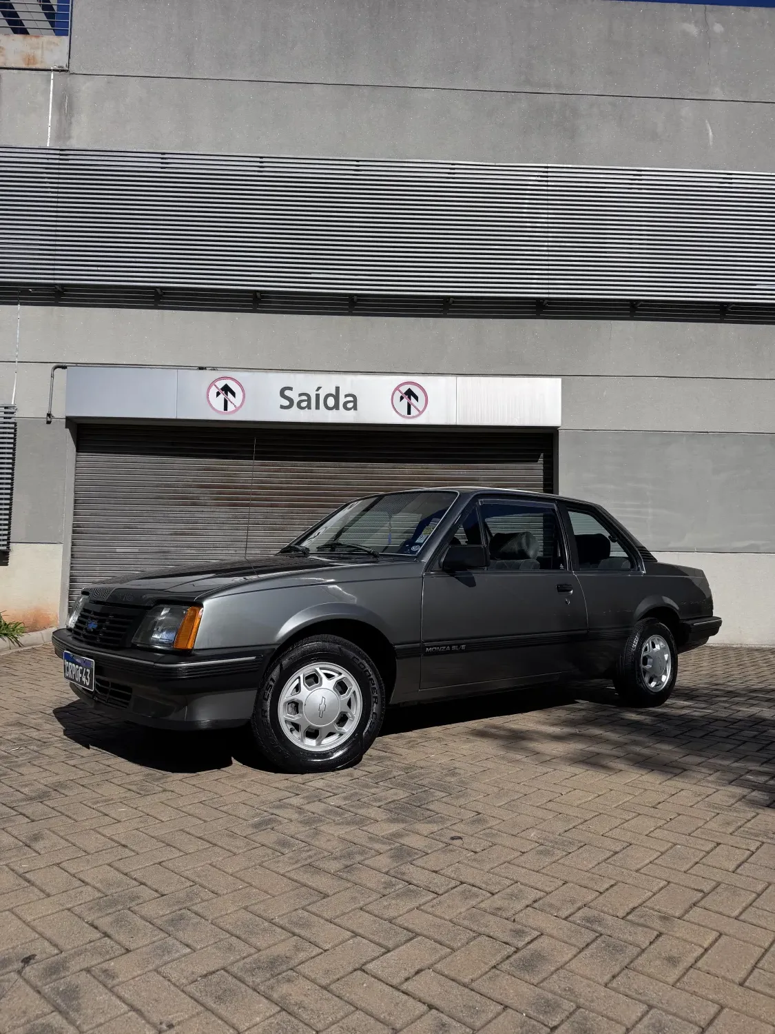 Monza - Foto #2 do anúncio à venda de Carro clássico