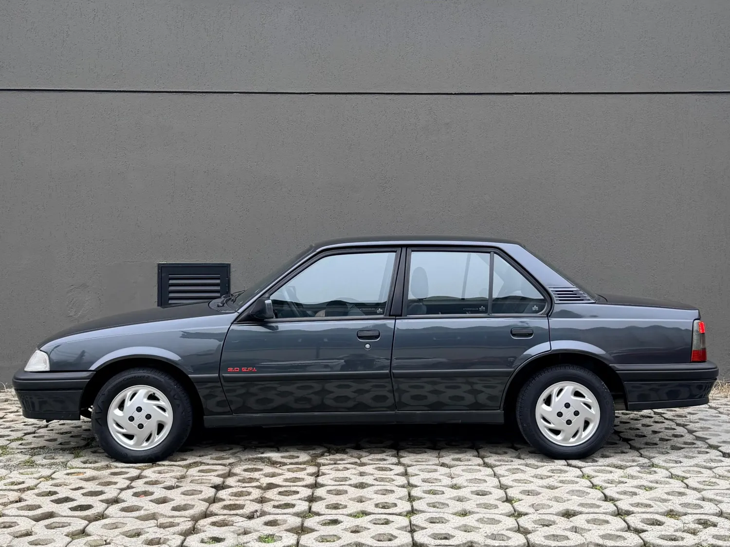 Monza - Foto #4 do anúncio à venda de Carro clássico
