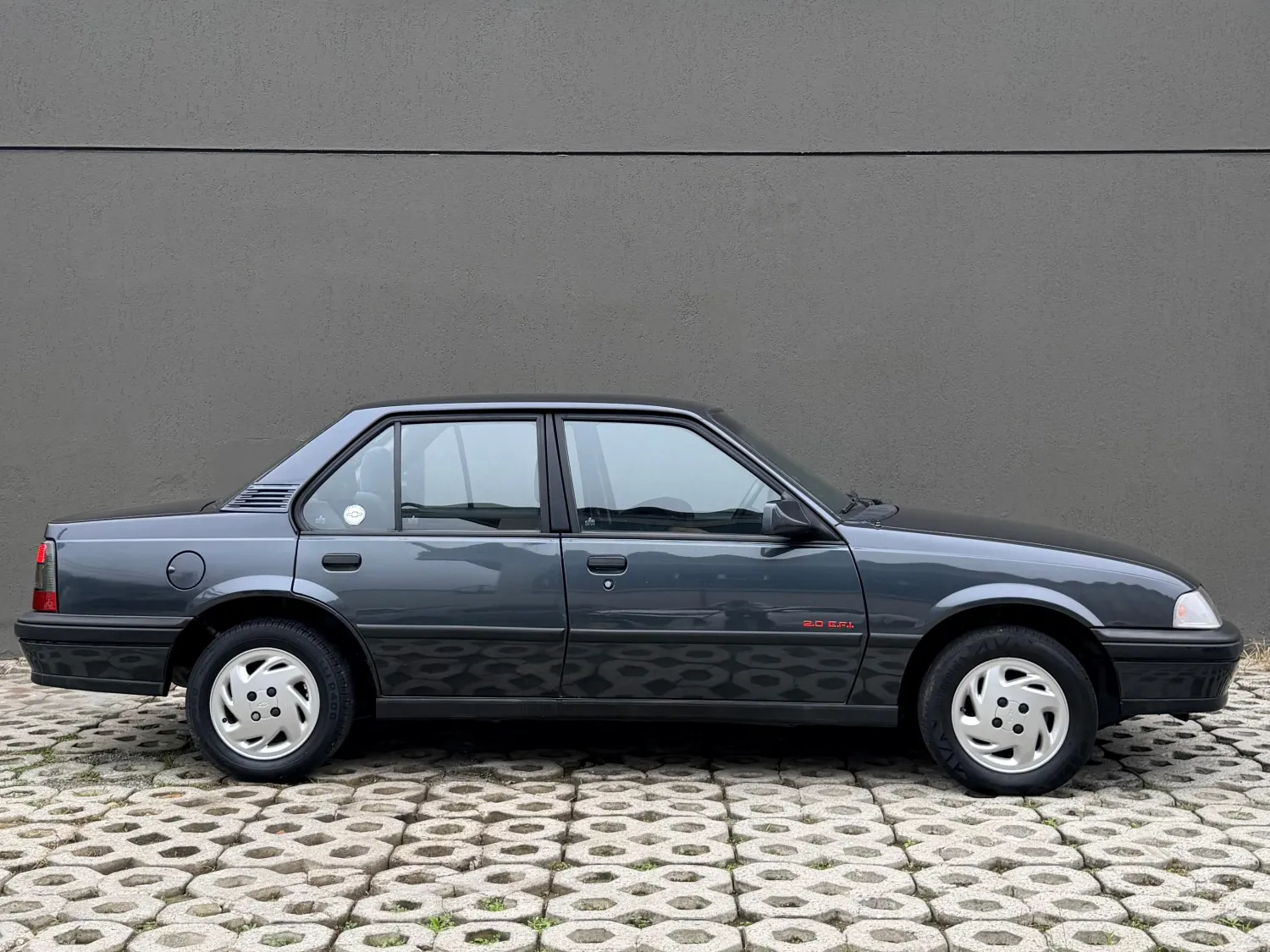 Monza - Foto #5 do anúncio à venda de Carro clássico