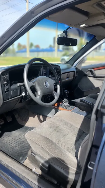 Ômega - Foto #13 do anúncio à venda de Carro clássico