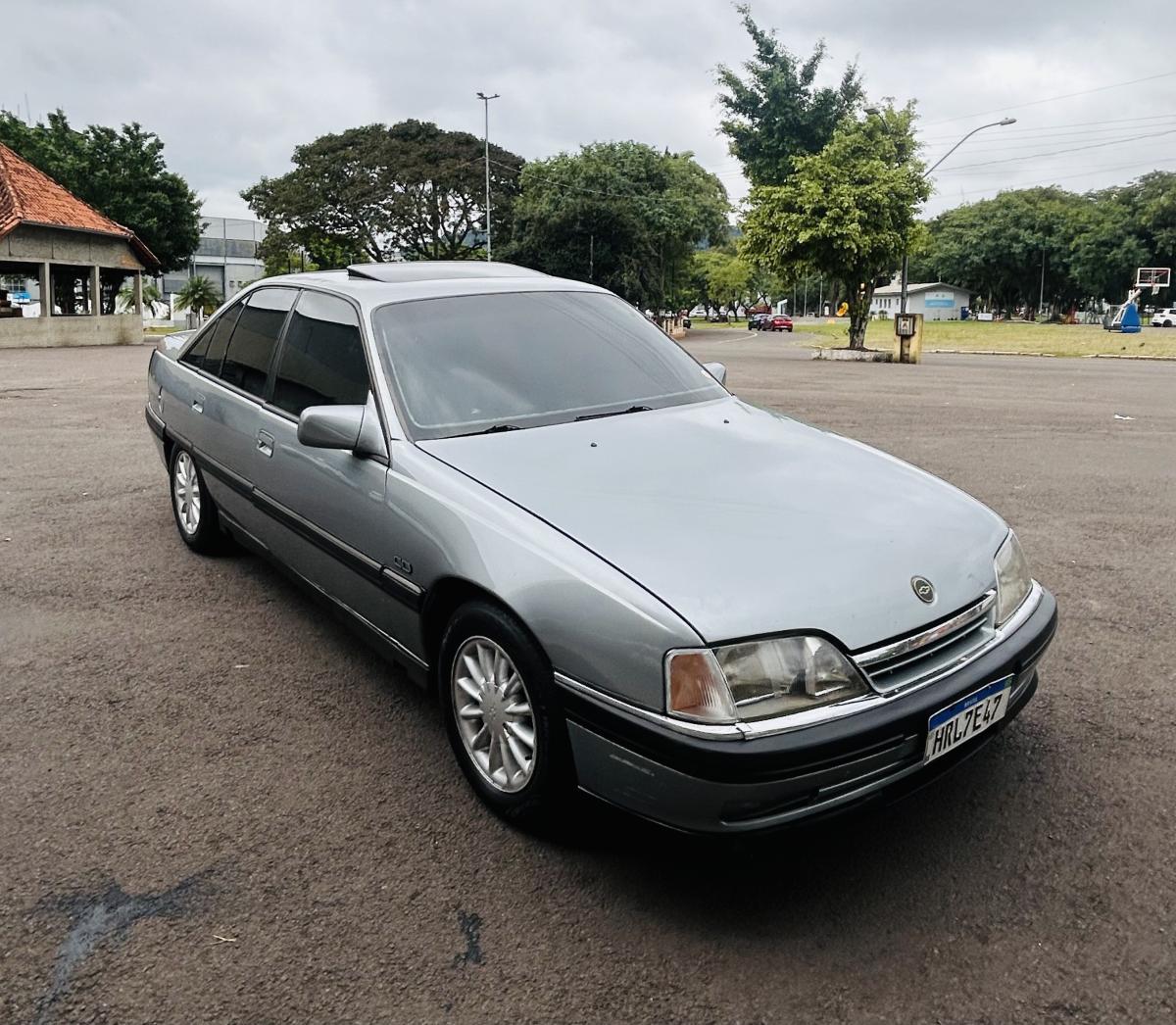 Ômega - Foto #4 do anúncio à venda de Carro clássico