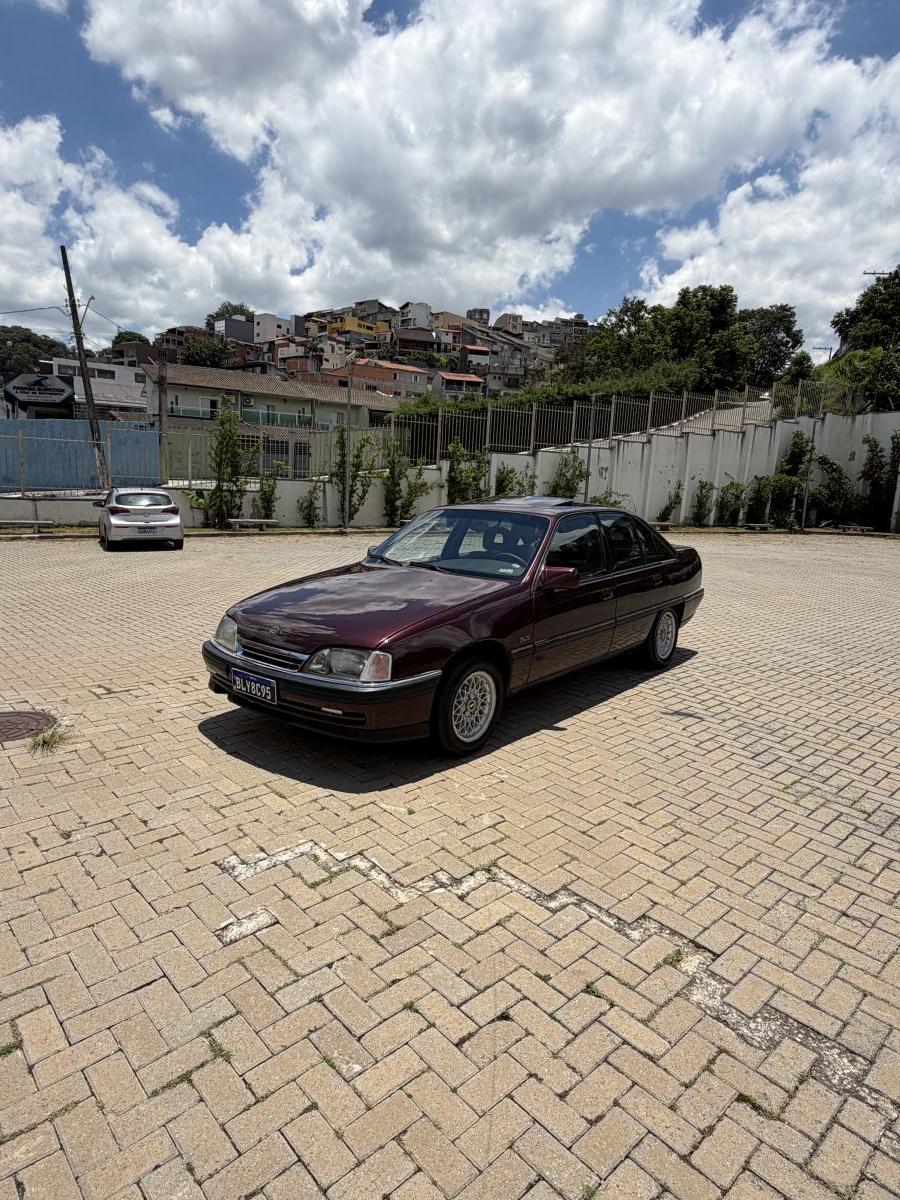 Ômega - Foto #3 do anúncio à venda de Carro clássico