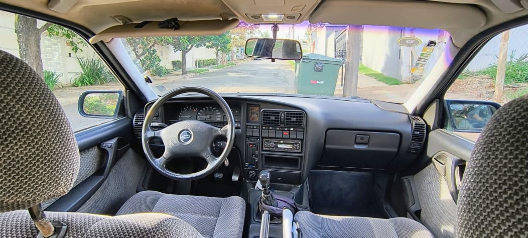 Ômega - Foto #14 do anúncio à venda de Carro clássico