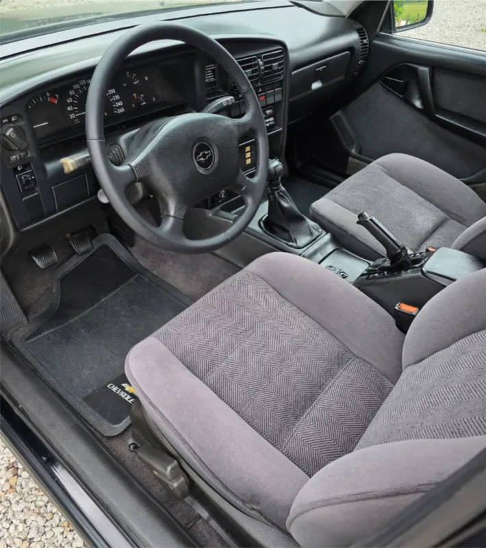 Ômega - Foto #8 do anúncio à venda de Carro clássico