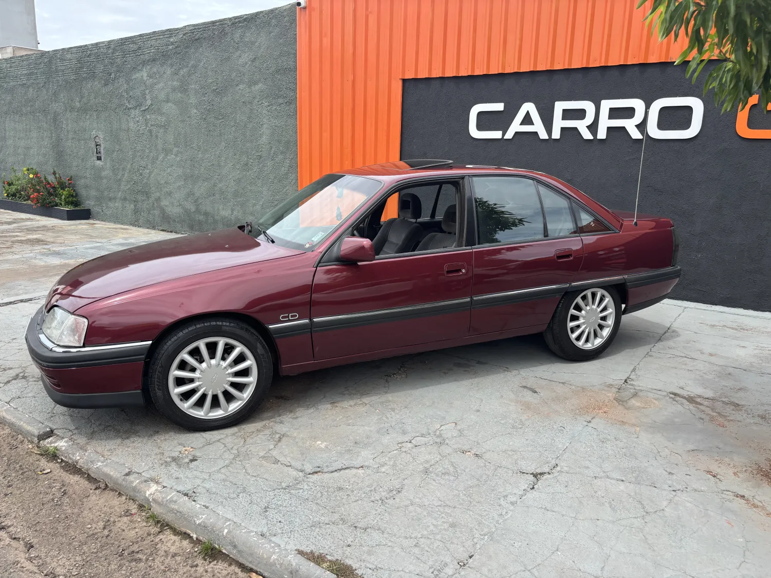 Ômega - Foto #2 do anúncio à venda de Carro clássico