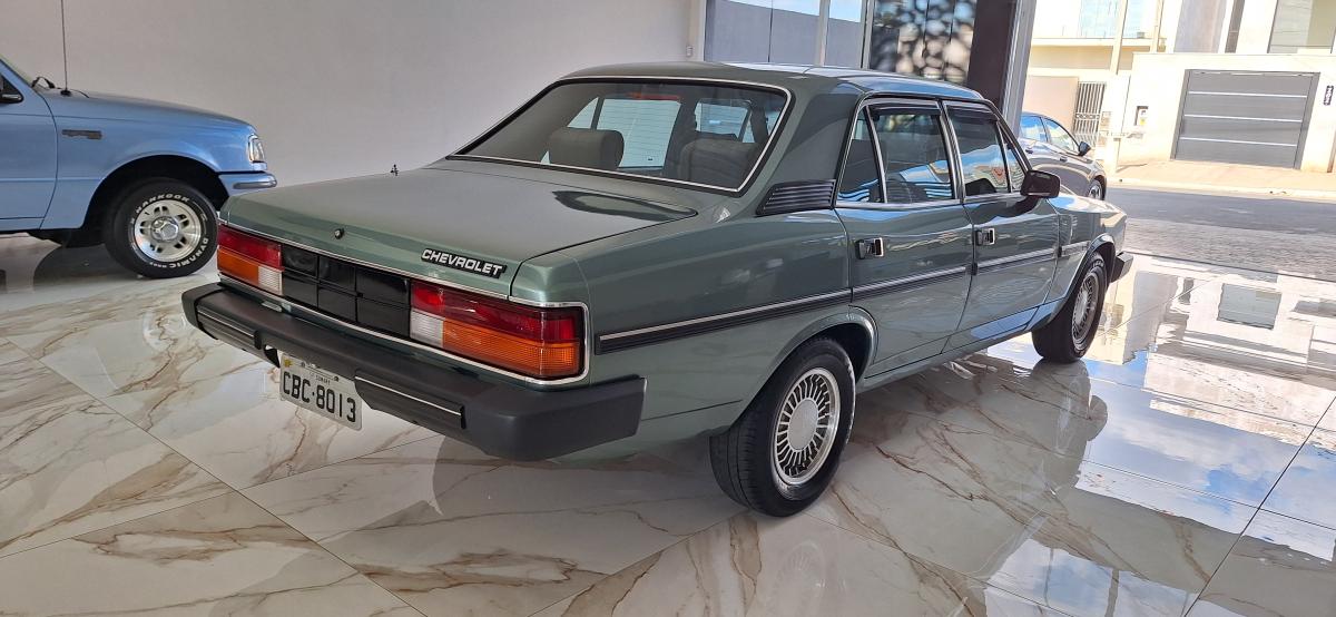 Opala - Foto #4 do anúncio à venda de Carro clássico