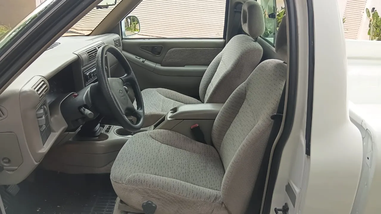 S10 - Foto #9 do anúncio à venda de Carro clássico