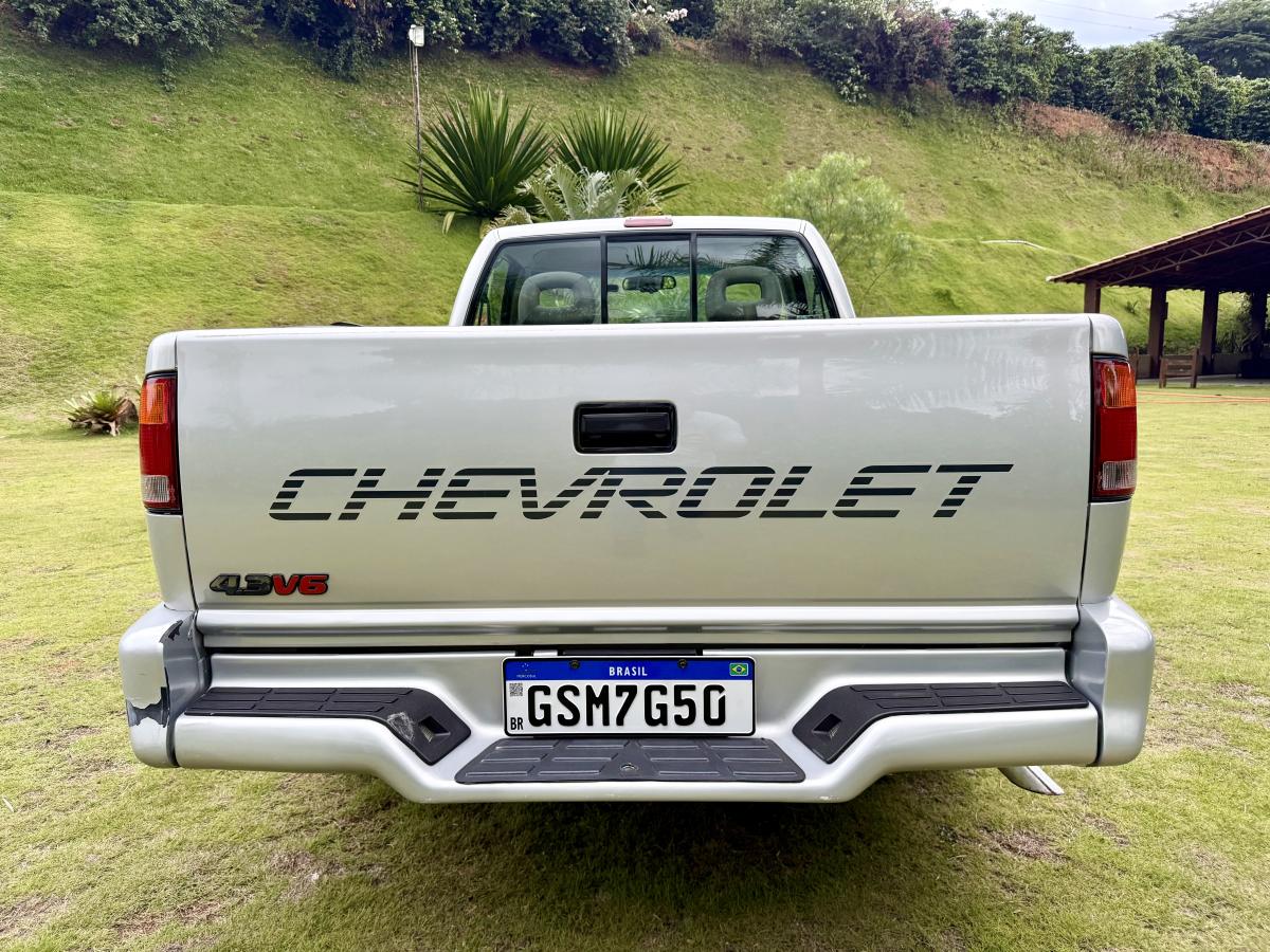 S10 - Foto #8 do anúncio à venda de Carro clássico