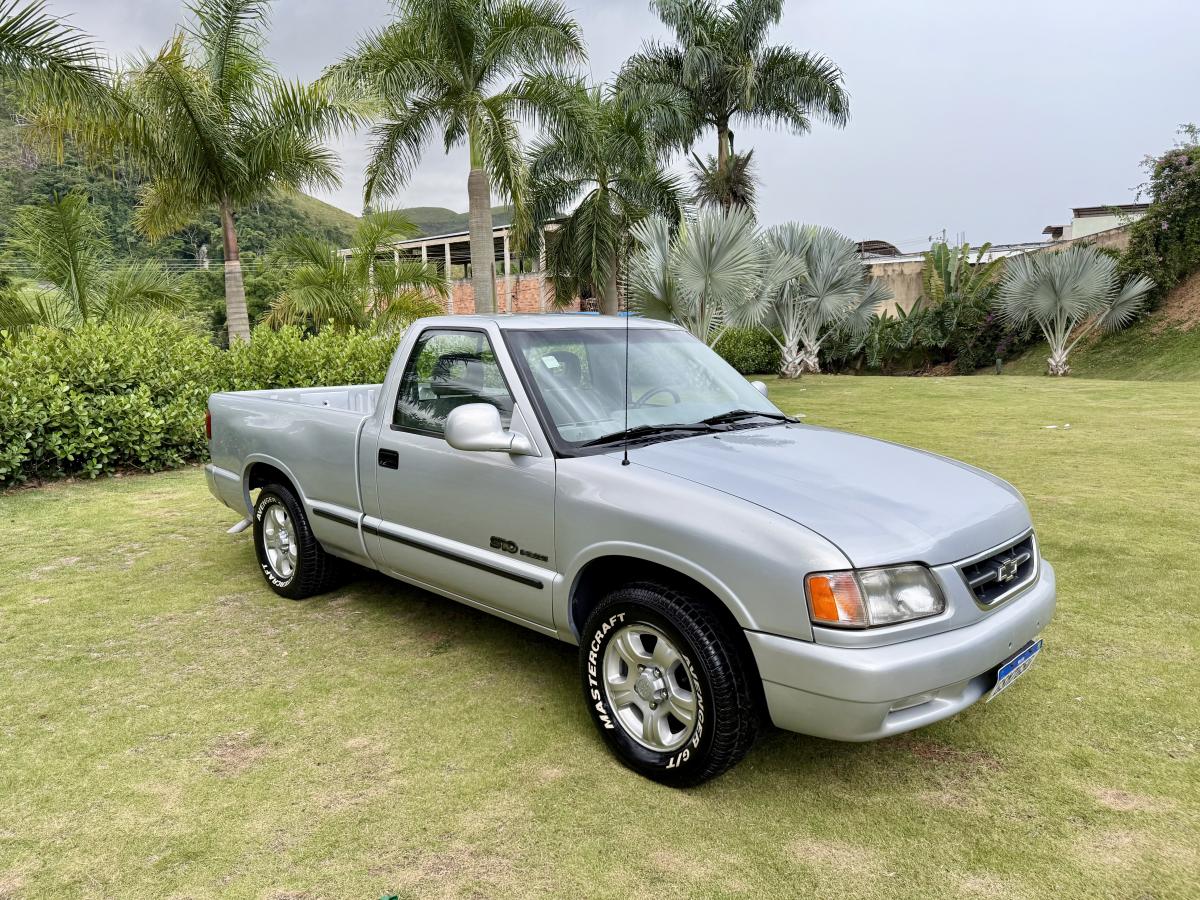 S10 - Foto #18 do anúncio à venda de Carro clássico