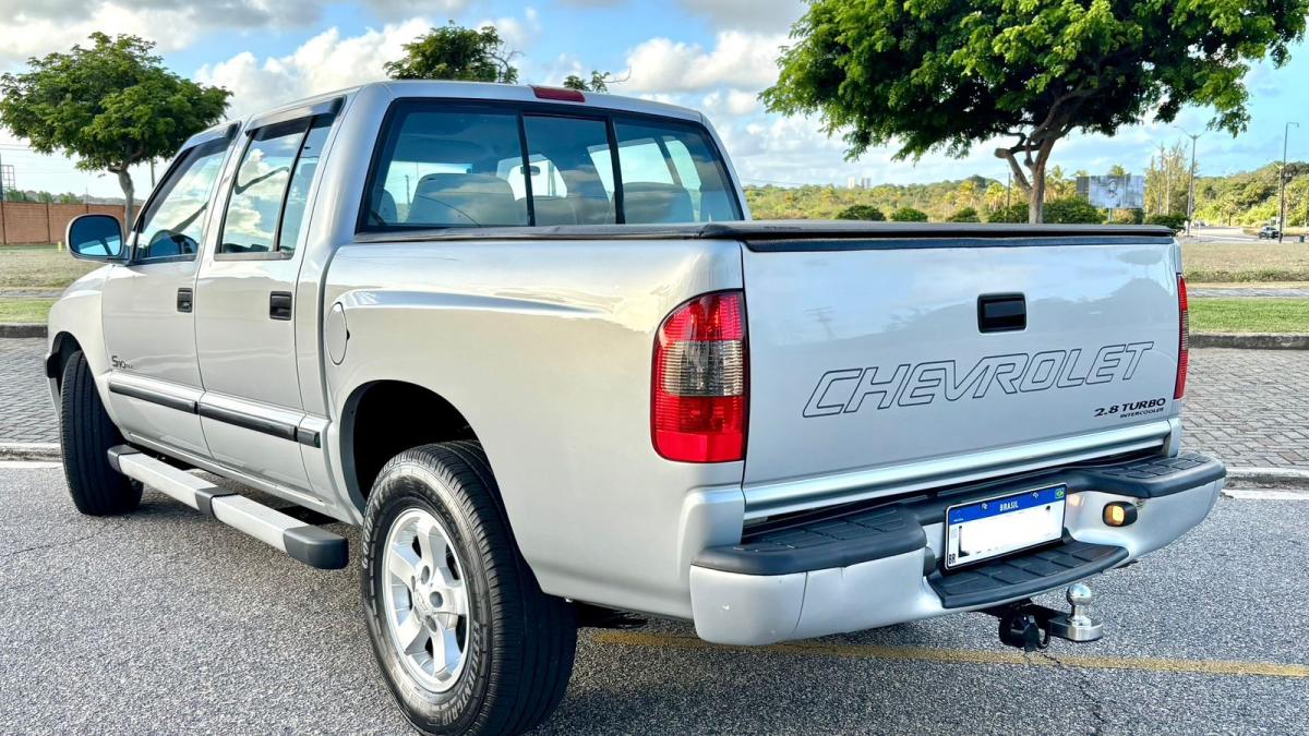 S10 - Foto #4 do anúncio à venda de Carro clássico