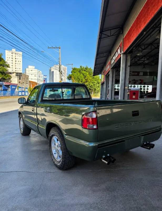 avv-chevrolet-s10-venda-385e8fd-imagem-010