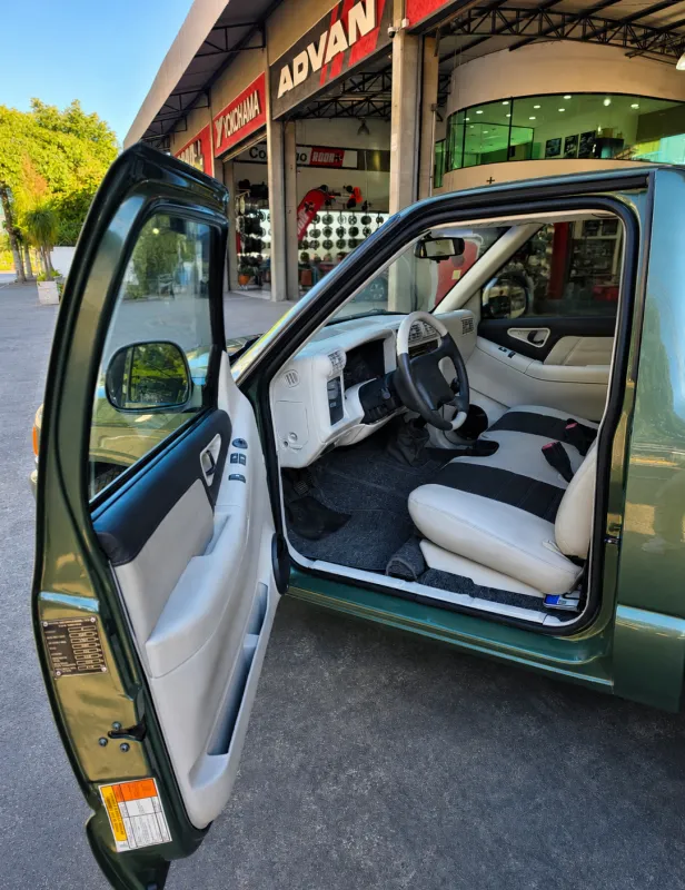 avv-chevrolet-s10-venda-385e8fd-imagem-011
