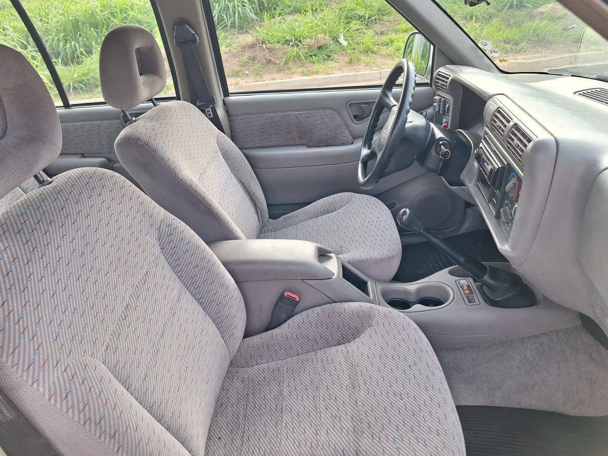 S10 - Foto #4 do anúncio à venda de Carro clássico