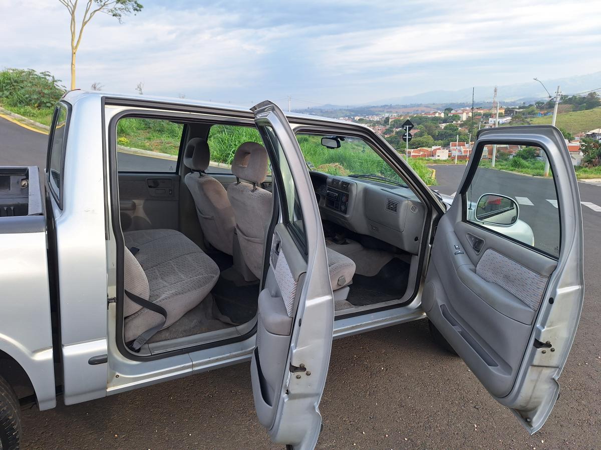 S10 - Foto #13 do anúncio à venda de Carro clássico