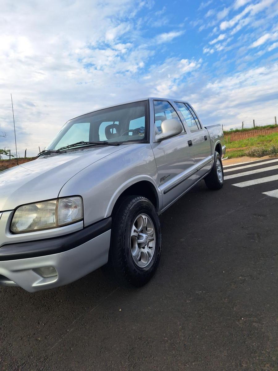 S10 - Foto #15 do anúncio à venda de Carro clássico