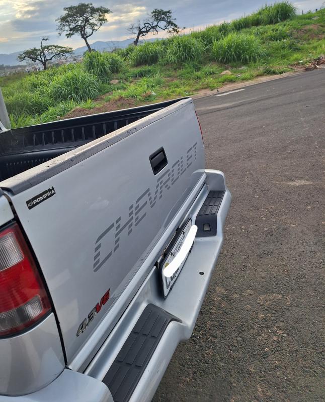 S10 - Foto #17 do anúncio à venda de Carro clássico