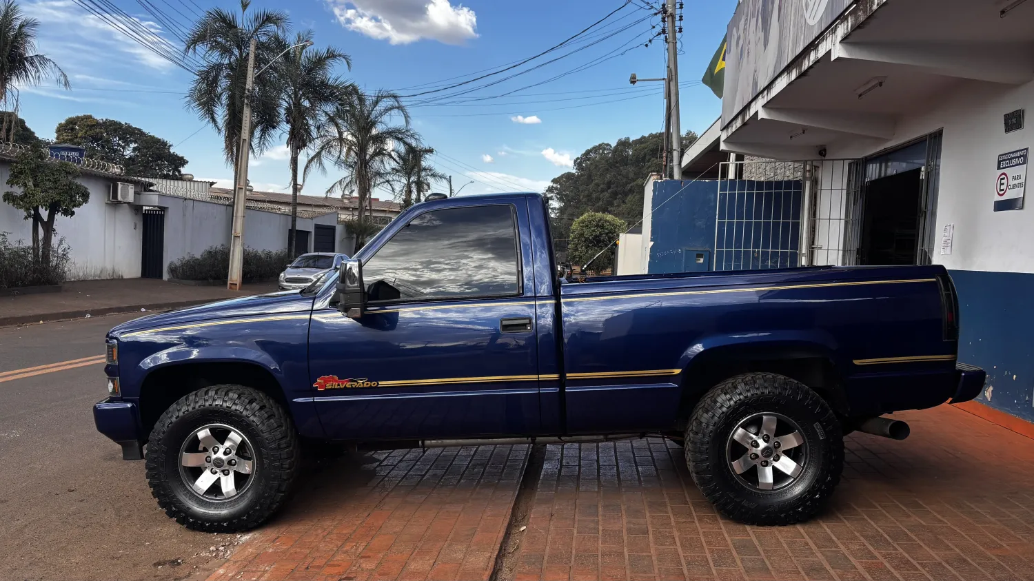 avv-chevrolet-silverado-venda-1e4206a-imagem-016