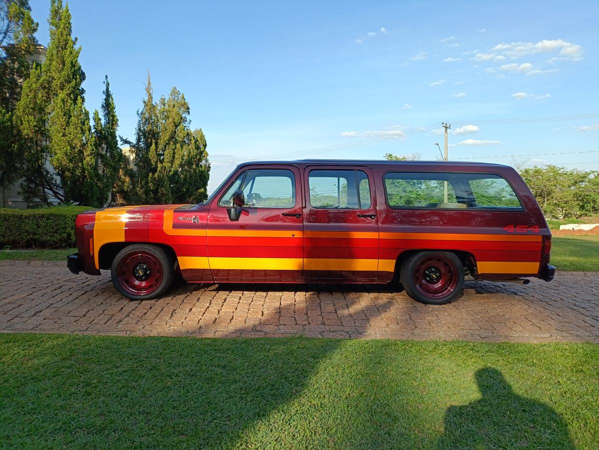 Suburban - Foto #8 do anúncio à venda de Carro clássico