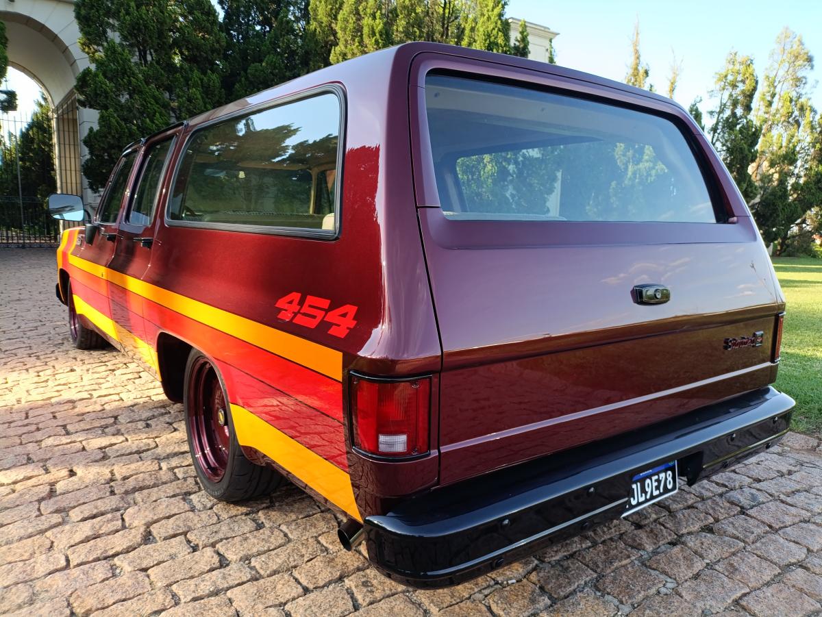 Suburban - Foto #23 do anúncio à venda de Carro clássico