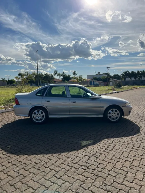 Vectra - Foto #5 do anúncio à venda de Carro clássico