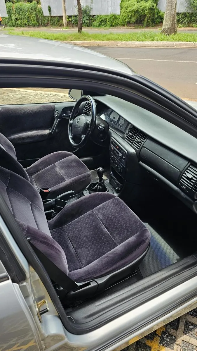 Vectra - Foto #5 do anúncio à venda de Carro clássico