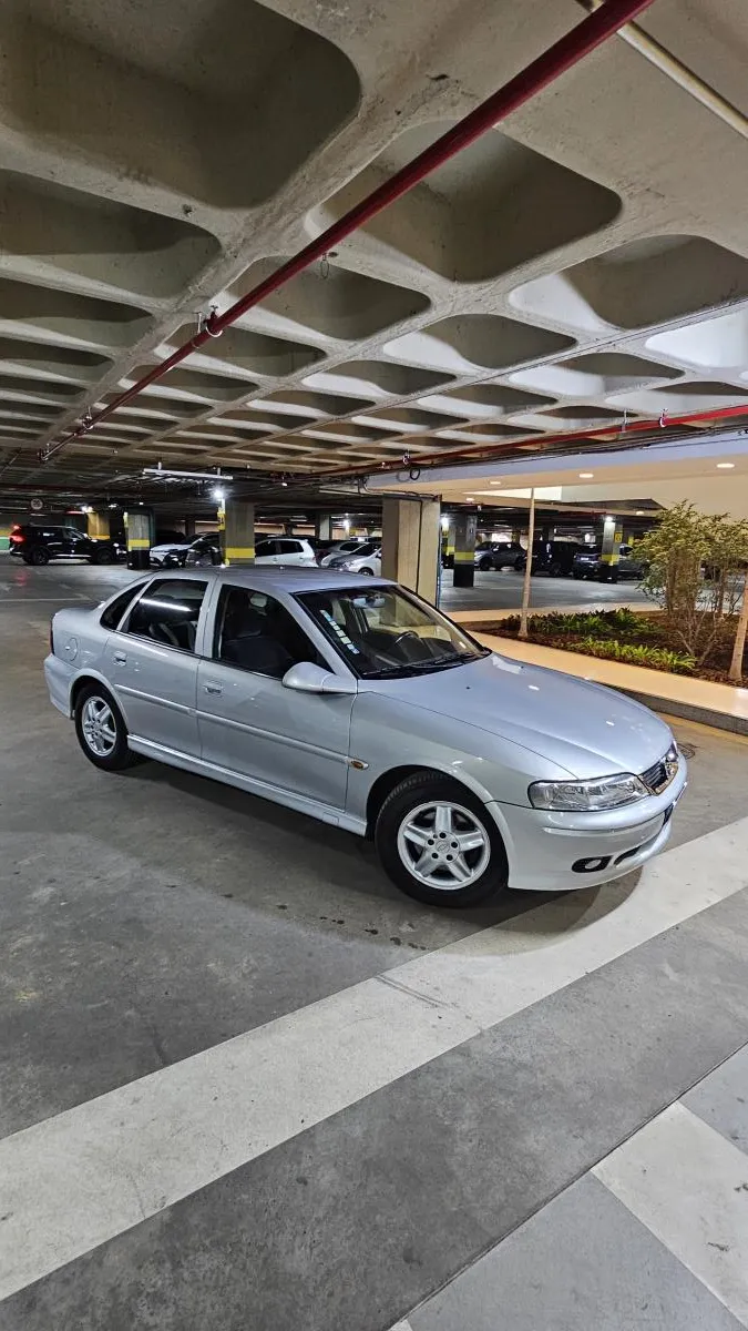 Vectra - Foto #22 do anúncio à venda de Carro clássico