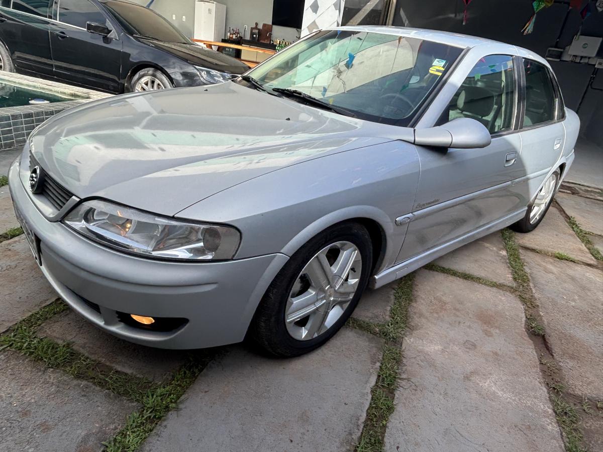 Vectra - Foto #2 do anúncio à venda de Carro clássico
