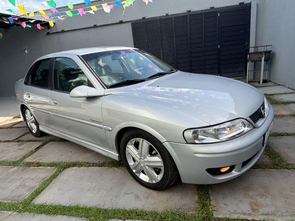 Vectra - Foto #5 do anúncio à venda de Carro clássico