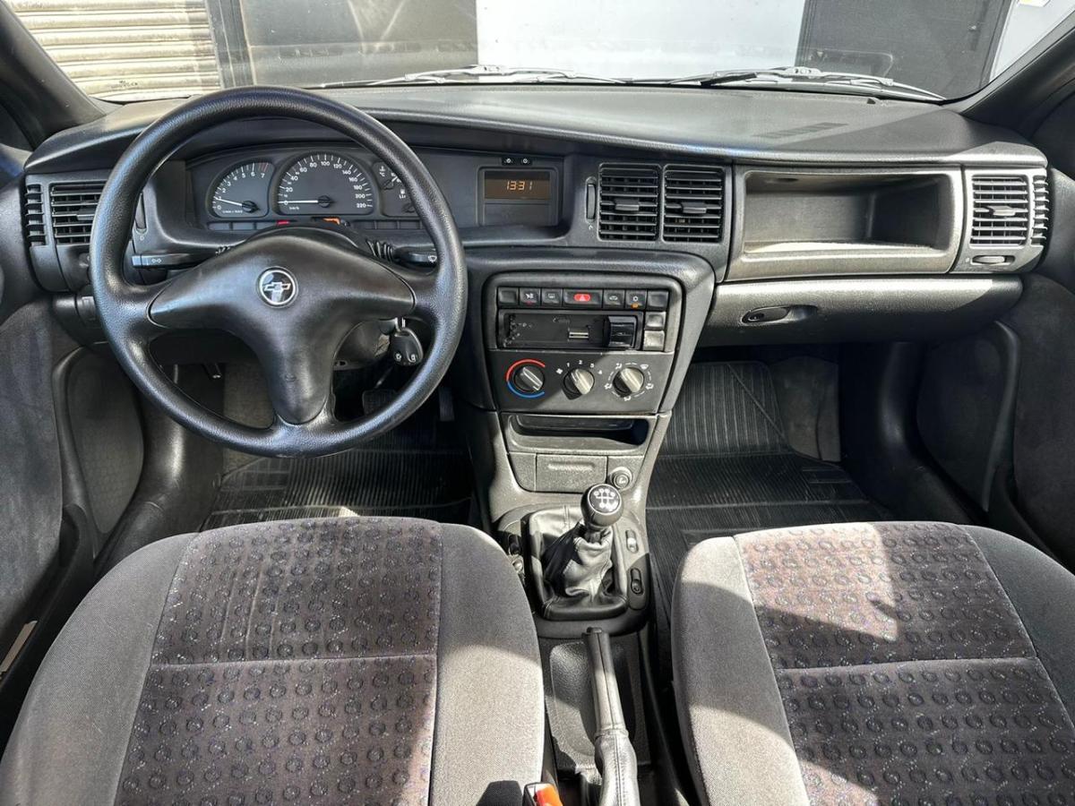 Vectra - Foto #5 do anúncio à venda de Carro clássico