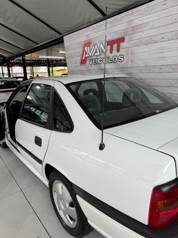 Vectra - Foto #7 do anúncio à venda de Carro clássico